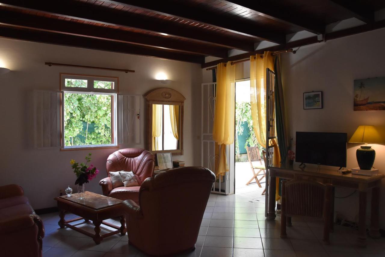 Maison Rose Cayenne Saint-Francois (Grande-Terre) Exteriér fotografie