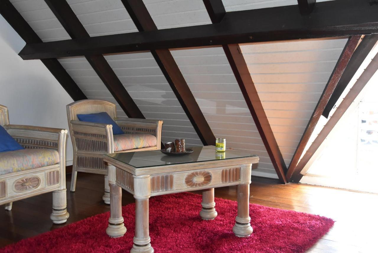 Maison Rose Cayenne Saint-Francois (Grande-Terre) Exteriér fotografie